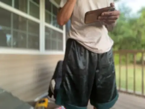 ThrowedWorldWide Chat XXX live