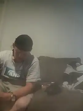 yourMasterisBored: онлайн-секс-чат