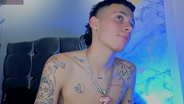 ELL_PBC Adlı Modelin Web Kamerası Şovu