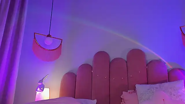 Онлайн чат XXX ElsaYoung