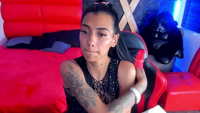 Chat XXX Live KarlaSlutSkinny__