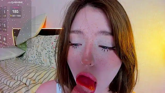 lexxxxxxi Live XXX Chat