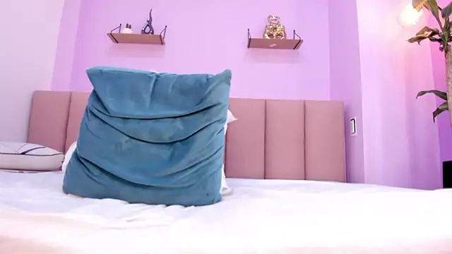 Онлайн чат XXX sam_doll_