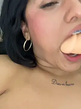 Chat XXX Live KorinaKovaa