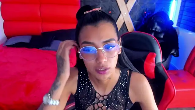 Chat XXX Live KarlaSlutSkinny__