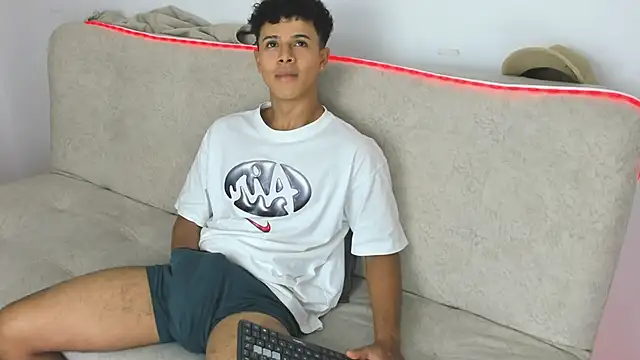 _Alex_Colton Chat XXX in diretta