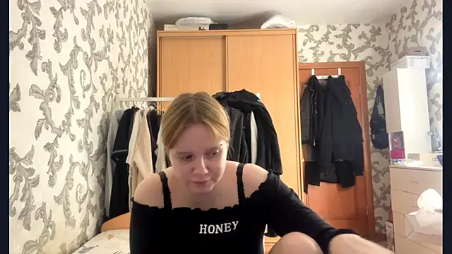 KrystenHoye – webcam-show