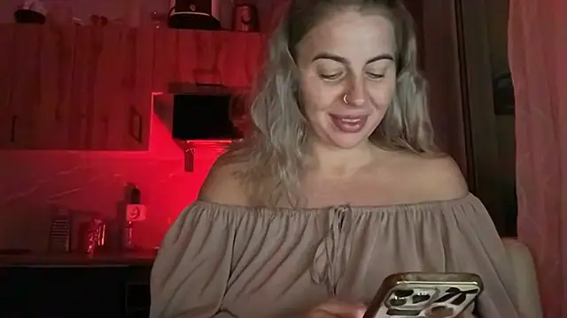 XXX chat uživo modela Lisorine