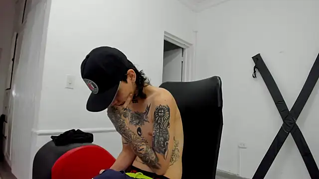 StraightBoy_Nick Show Webcam