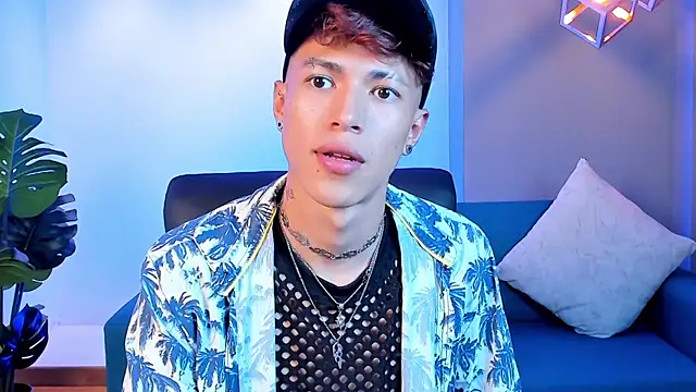 Show modela daxonrey na web-kameri