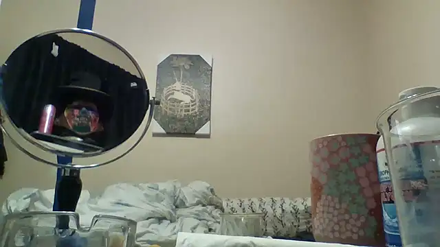 hailzeffn: διαδικτυακό σόου στην κάμερα