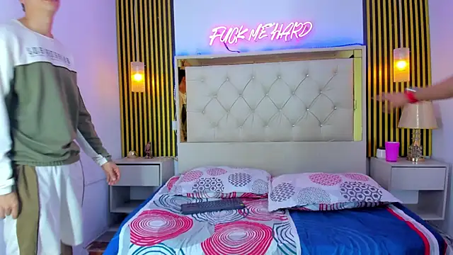 Adventurous_Boys Webcamshow