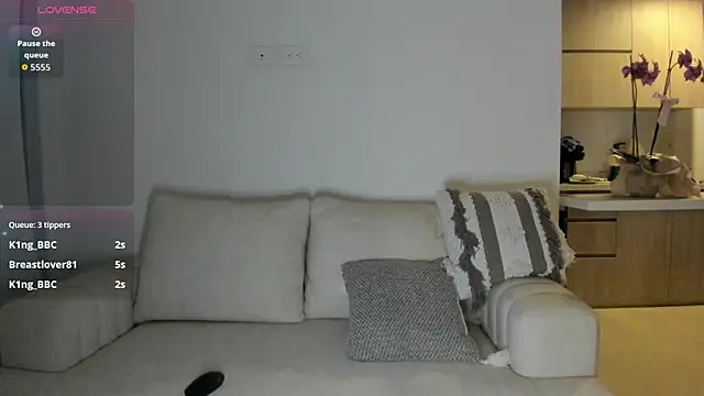 Pokazy przed kamerką – cloe_eevans