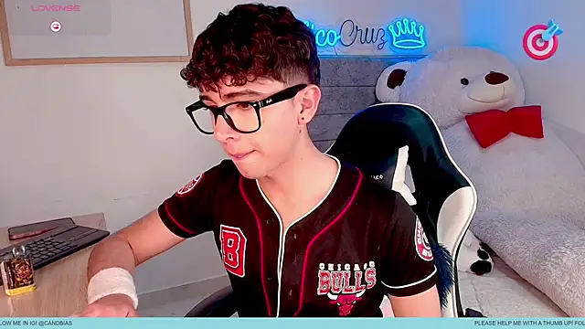 niico_prince's Webcam Show