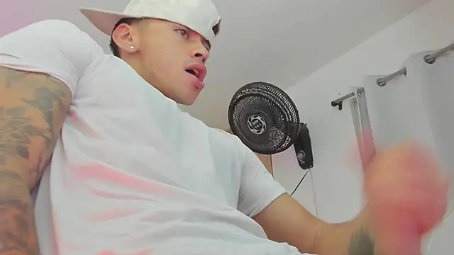 GilberMxx Chat XXX live