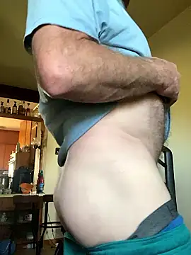 hintly: διαδικτυακό σόου στην κάμερα