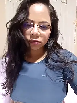 ROUSSE_SINCLAIR's Live XXX Chat