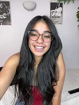 Jazmiin- লাই ভ XXX চ্যাট