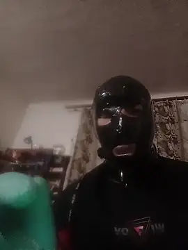 Webkamerová show RubberFetischem