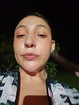 VickyHoult Chat XXX in diretta