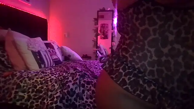 TattedBeautyCakz – Live XXX-chat