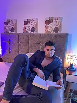 Chris_Clarck লাইভ XXX চ্যাট