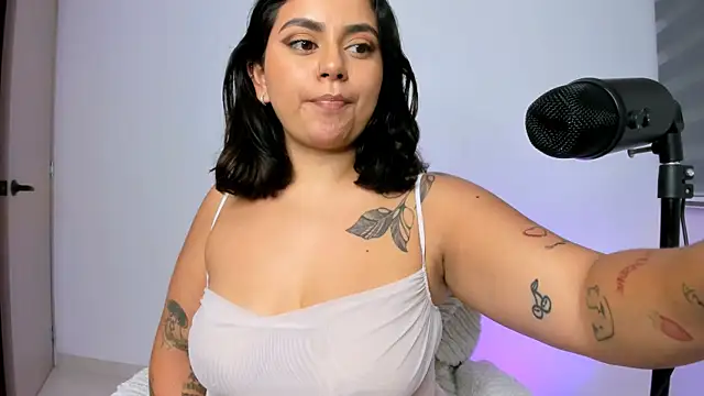 susy_angel élő XXX-chatje