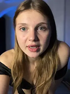 Emaline_Fane's Live XXX Chat