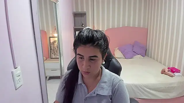 KATIAMOSS' Live XXX Chat