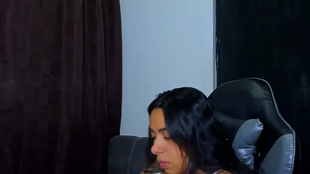 Pokazy przed kamerką – violet_and_myers