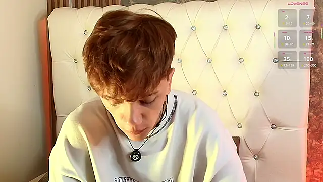 Tomy_Rox Adlı Modelin Canlı XXX Sohbeti