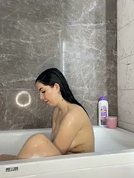 XXX chat uživo modela SabrinaDellyn