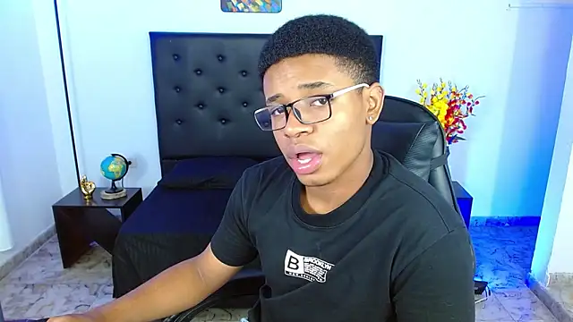 Chatroom XXX en direct de liiam3