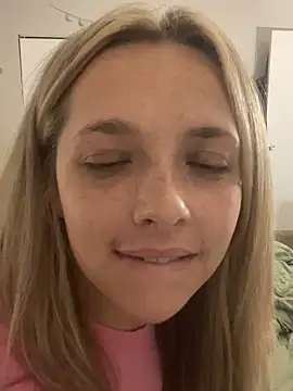 imkhloe Show in webcam