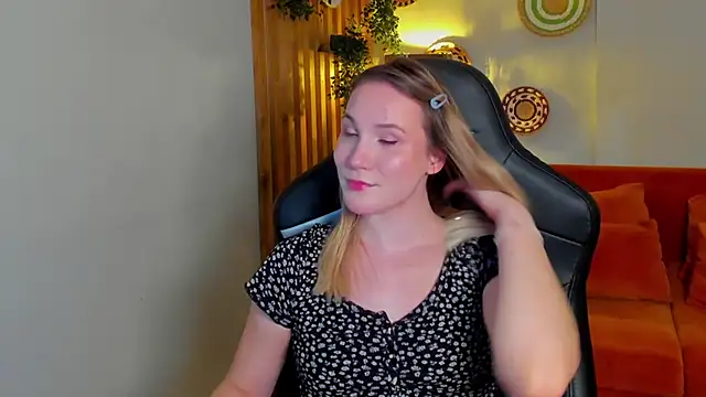 Chat XXX ao vivo de ElaraVoltage