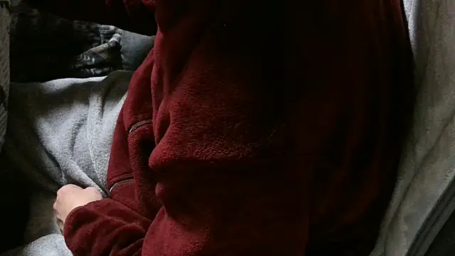 Pokazy przed kamerką – cinnabar_red