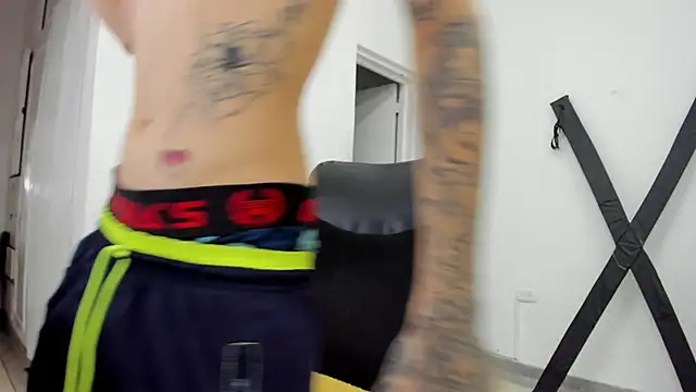 แชท XXX สดของ StraightBoy_Nick