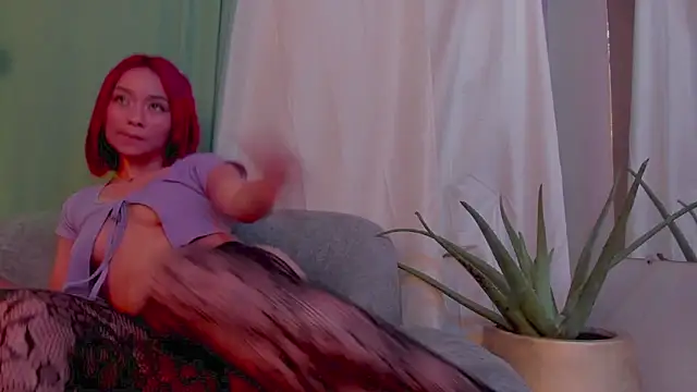 MiaFoxxx5 Webcamshow