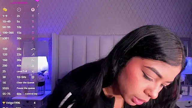 Chat XXX Live ValkaRouse