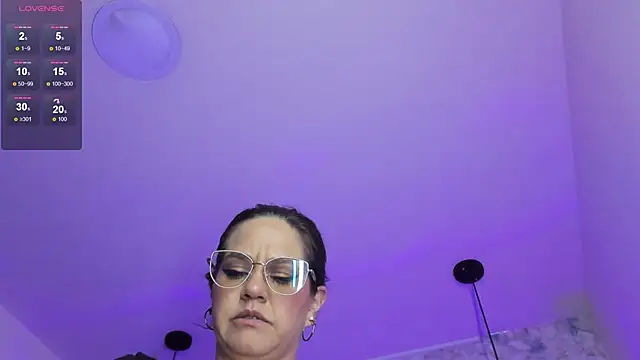 XXX chat uživo modela Luciifeer_