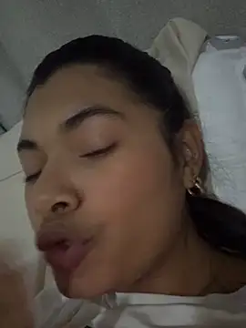 Chatroom XXX en direct de Sweetroseof