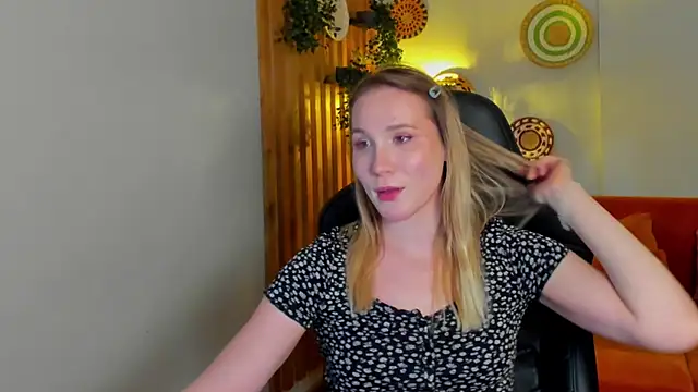 ElaraVoltage – Live XXX-chat