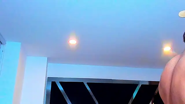 XXX chat uživo modela Raytorres