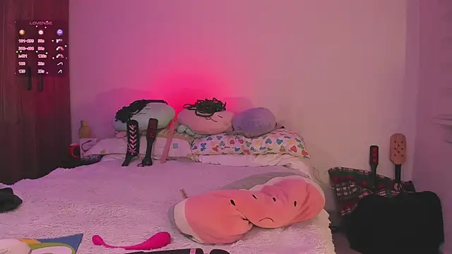 K2xxKrawl Show Webcam