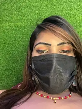 CUTI-NAINA: απευθείας συνομιλία ΧΧΧ