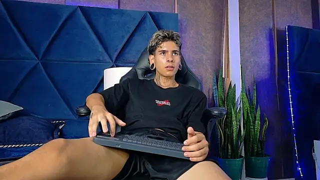 Show modela Bel_Sebu na web-kameri