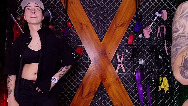 Show de Bellatrix_Infernal_BDSM na webcam