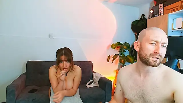 Czat XXX na żywo – holly_and_honey69