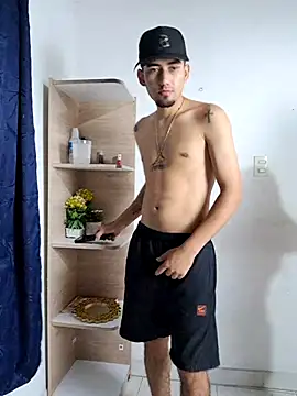 Chatroom XXX en direct de royalgirls_x