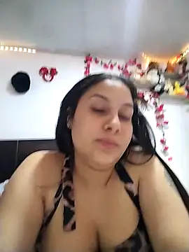 Czat XXX na żywo – esmeralda_jadees